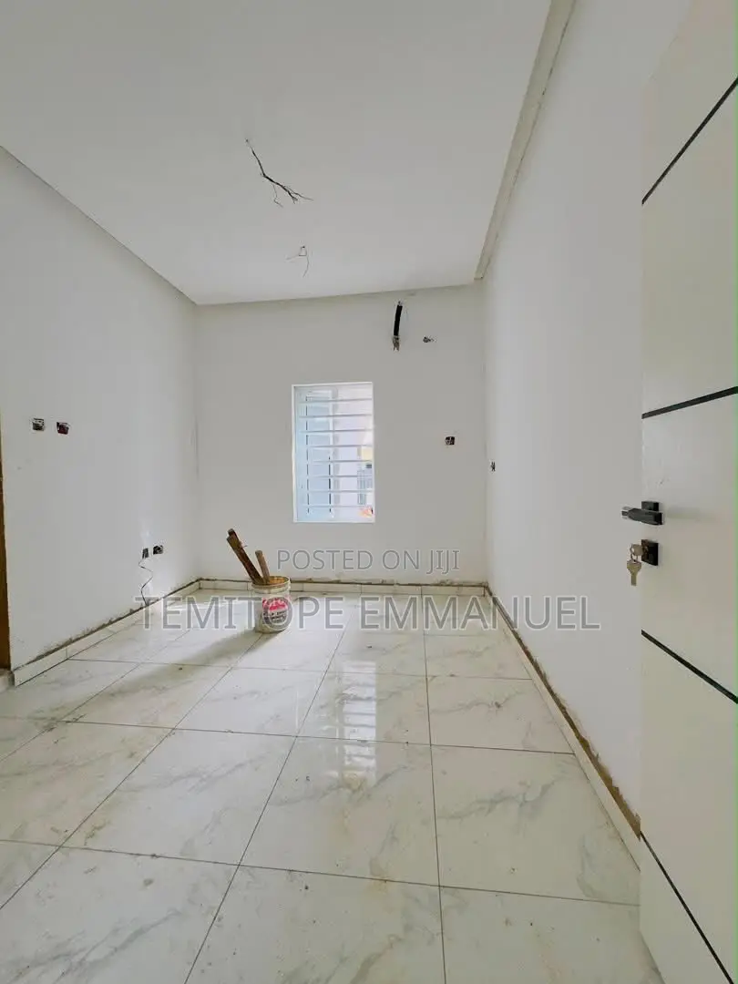 Furnished 3bdrm Apartment in Opebi for sale in Opebi