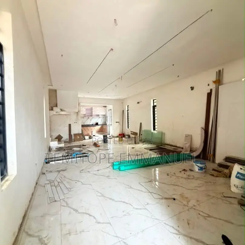 Furnished 5bdrm Duplex in GRA Phase 2 Shangisha for sale in GRA Phase 2 Shangisha