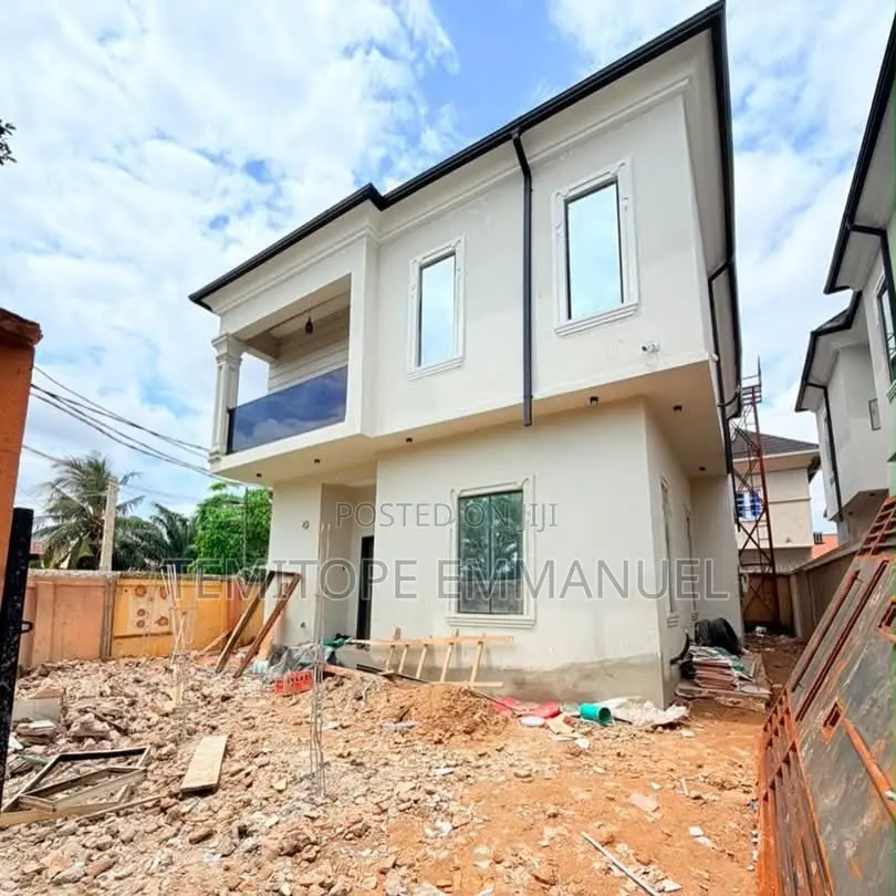 Furnished 4bdrm Duplex in Gbagada for sale in Gbagada