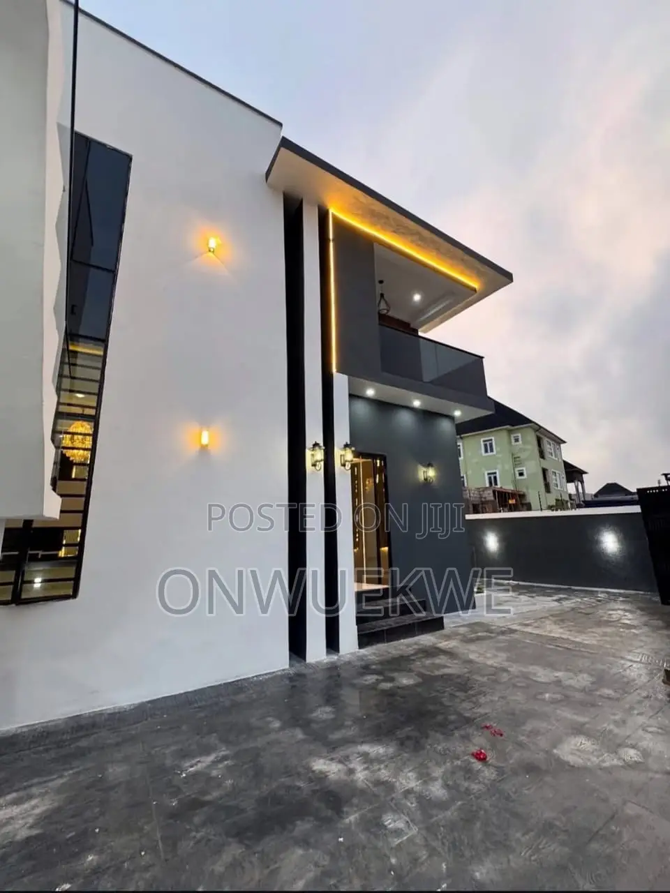 Furnished 4bdrm Duplex in Shell Location for sale in Shell Location