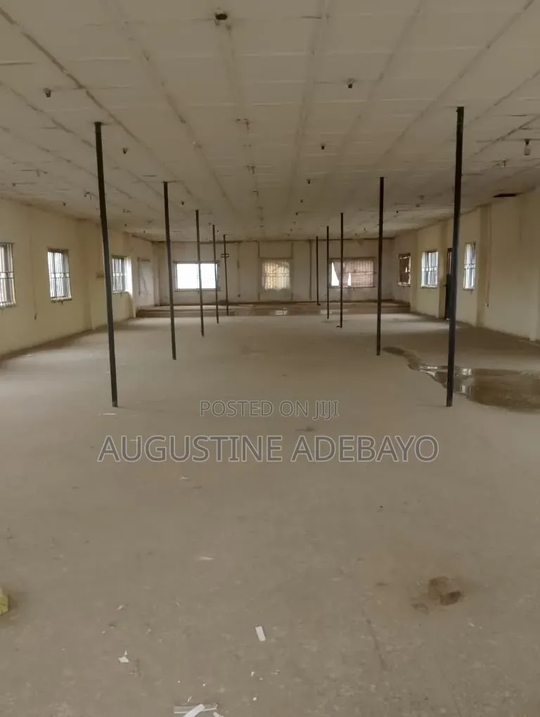 For Sale – Open Hall Property With 4bedroom Service Apartment in Ijegun