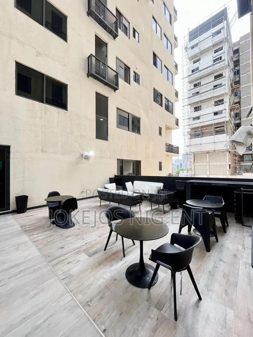 3bdrm Apartment in Victoria Island, Ahmadu Bello Way for sale in Ahmadu Bello Way