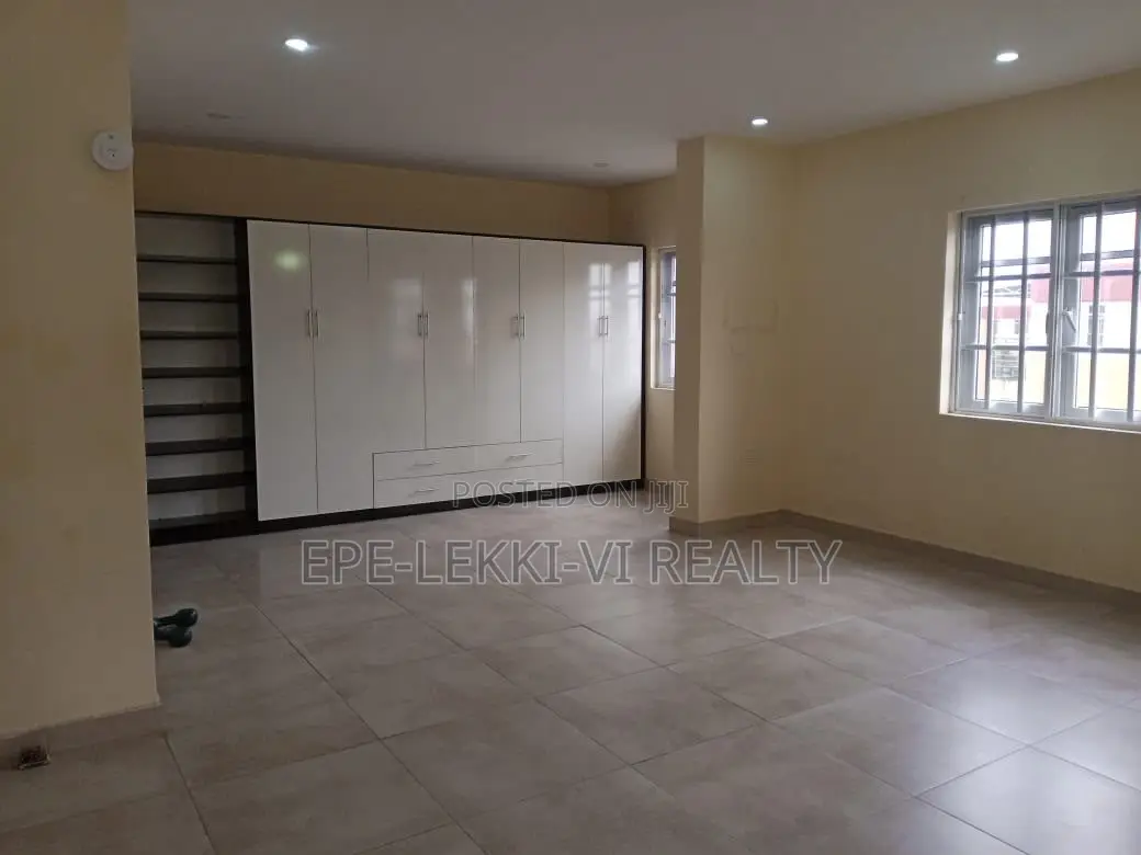 4bdrm Maisonette in Ikate for rent in Ikate