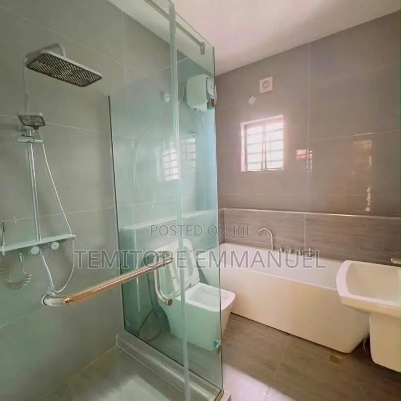 Furnished 4bdrm Duplex in Allen Avenue for sale in Allen Avenue