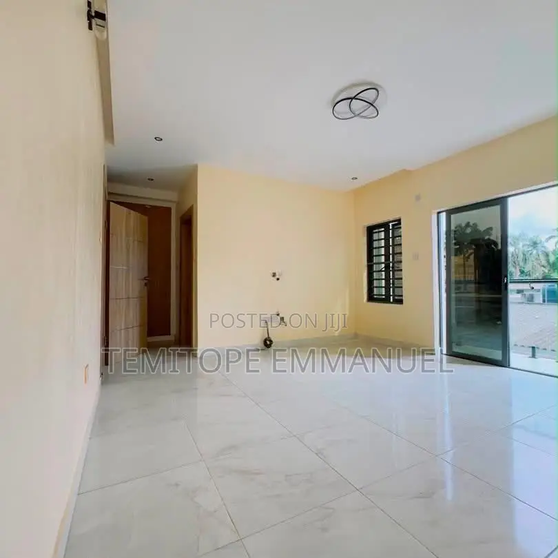 Furnished 4bdrm Duplex in Allen Avenue for sale in Allen Avenue