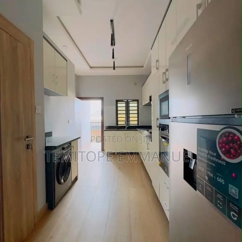 Furnished 4bdrm Duplex in Allen Avenue for sale in Allen Avenue