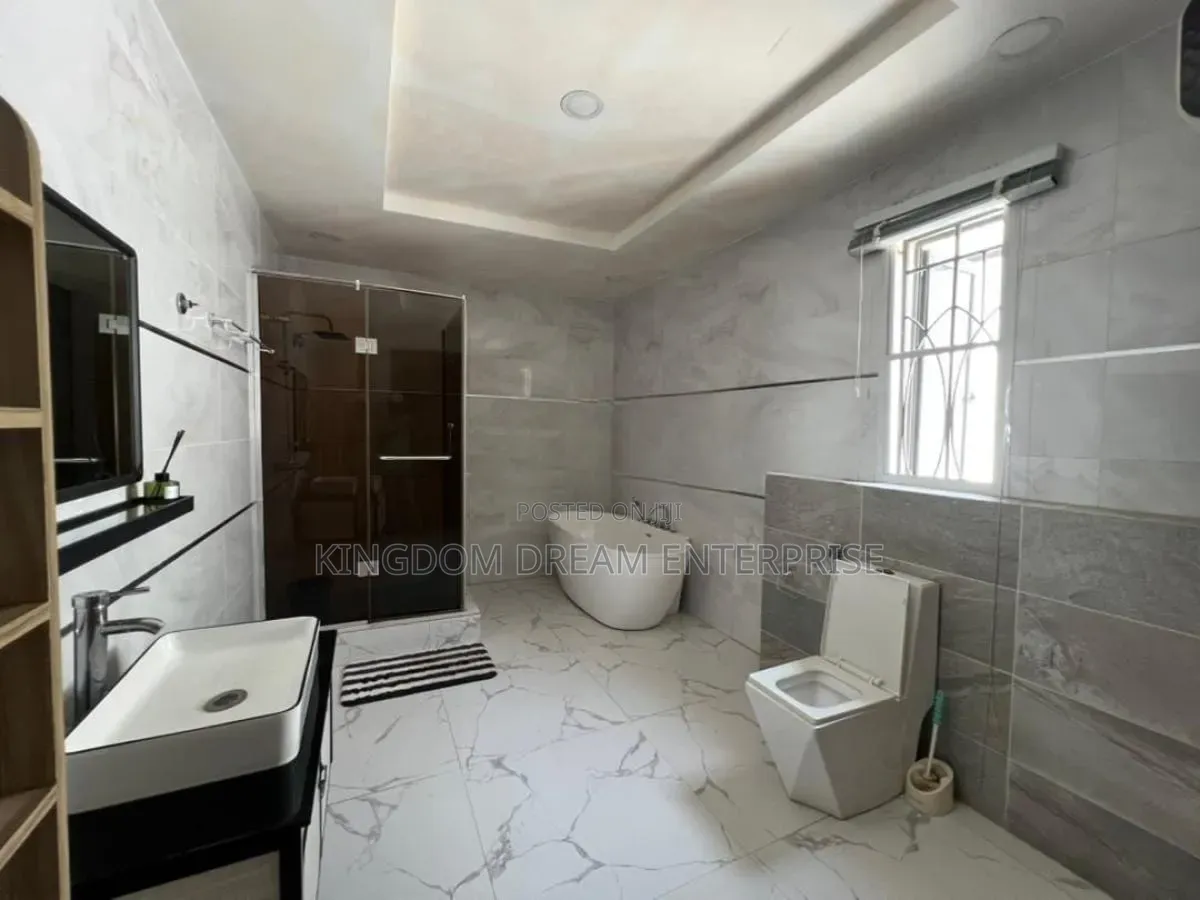 5bdrm House in Parkview Estate for rent in Parkview Estate