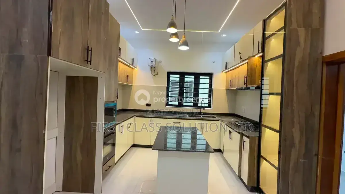 Furnished 4bdrm Duplex in Enugu for sale in Enugu