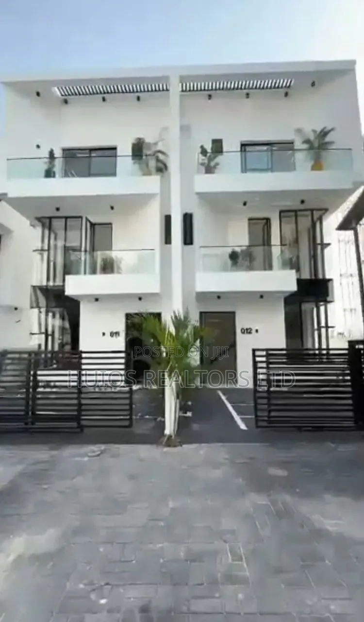 4bdrm Duplex in Royalpine Estate, Ikota for sale in Ikota