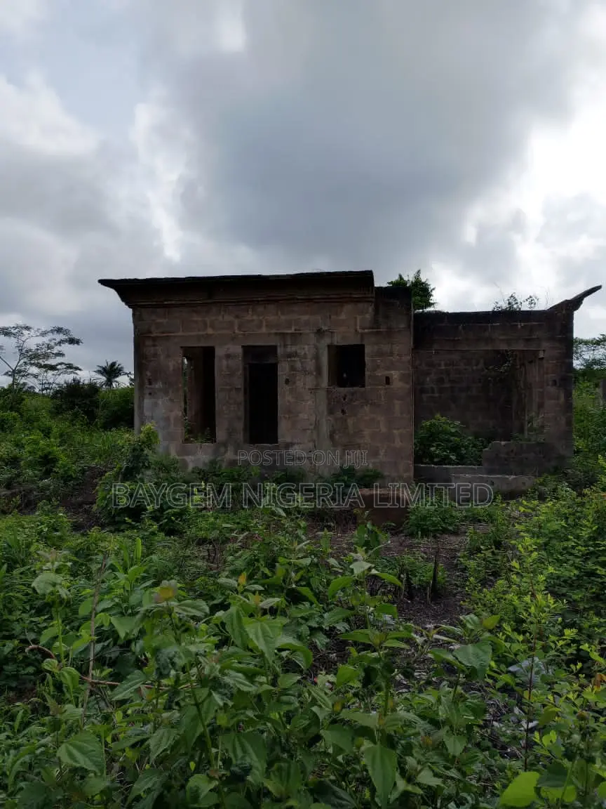 2bdrm Bungalow in Kobape Abeokuta, Obafemi-Owode for sale in Obafemi-Owode