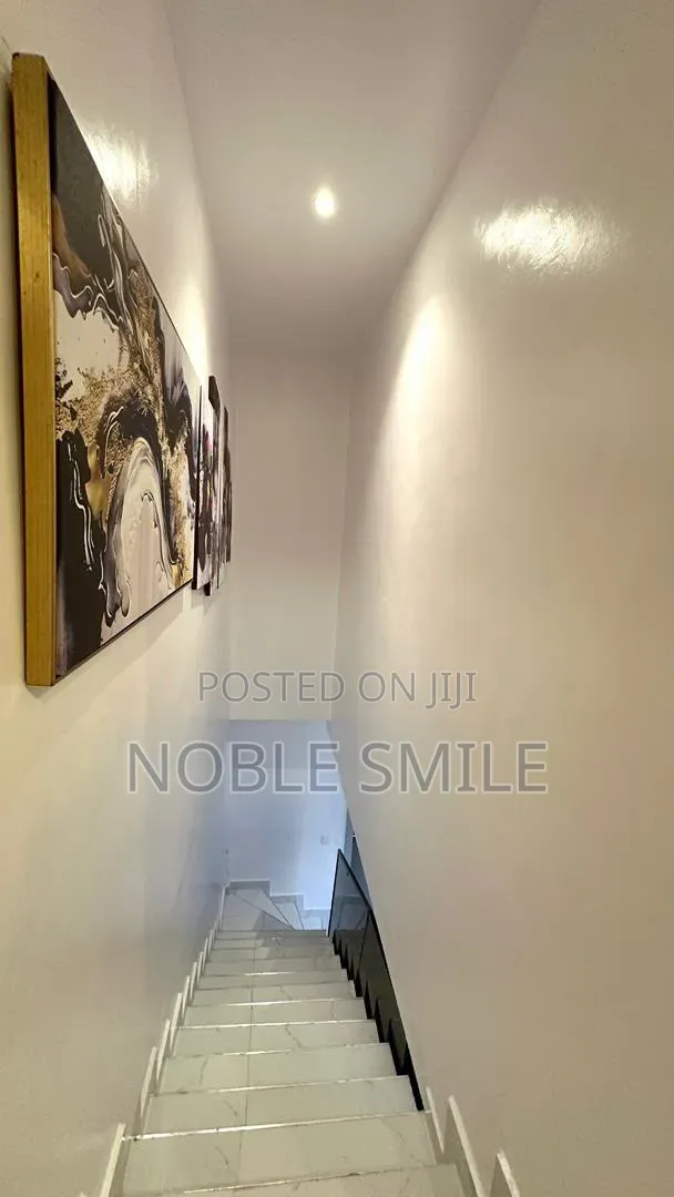 Luxury 2bedroom With Pool and Gym in Lagos Island / Lagos Island
