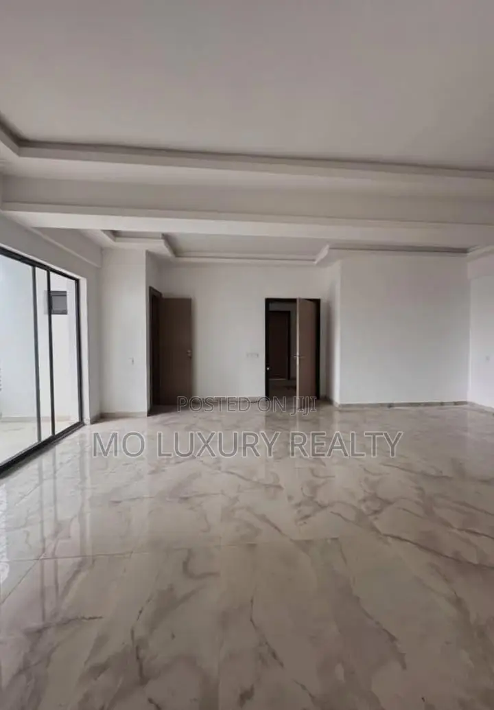 2bdrm Townhouse / Terrace in Lekki Phase 1 for rent in Lekki Phase 1