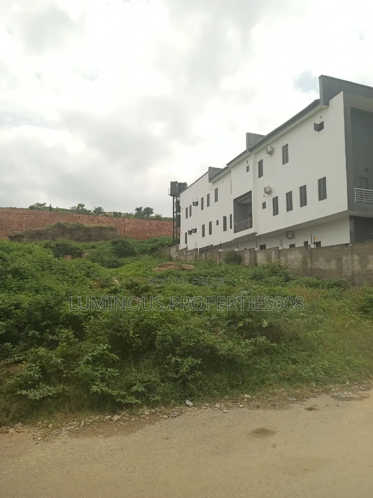 4bdrm Duplex in Glory Hills Guzape for sale in Guzape District