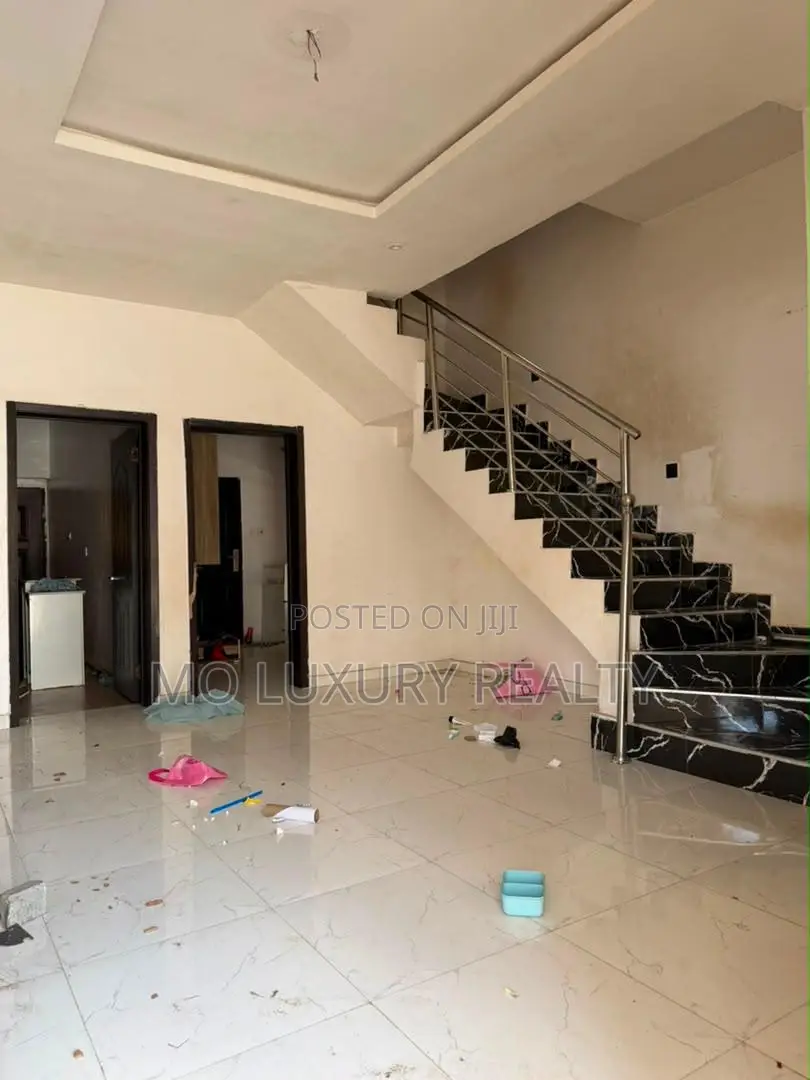 3bdrm Townhouse / Terrace in Ikota for rent in Ikota