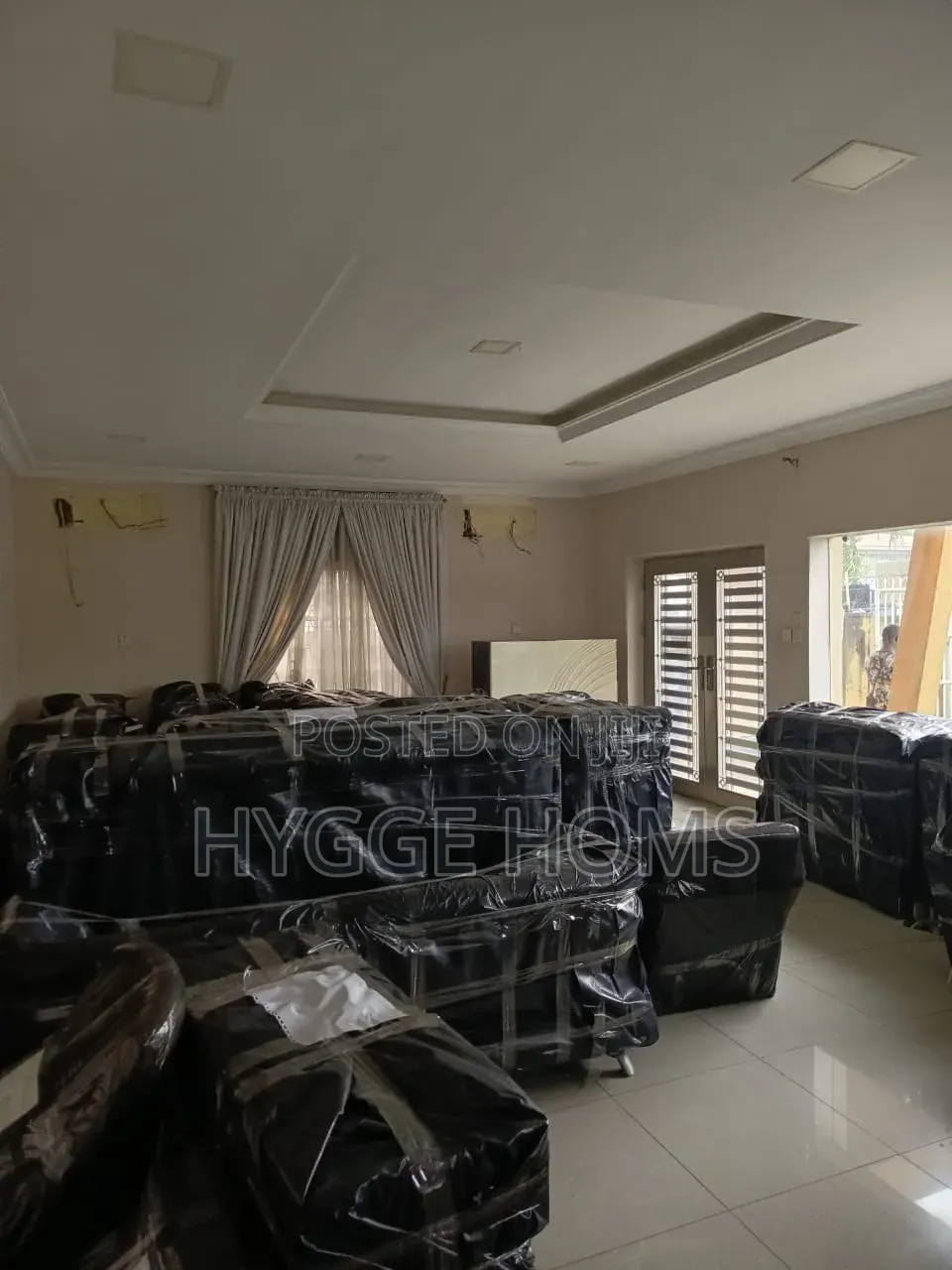 Prime Commercial Building Good for Many Businesses on 720sqm Vi in Ademola Adetokunbo