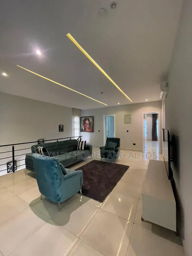 5bdrm Duplex in Lekki Phase 1 for sale in Lekki Phase 1