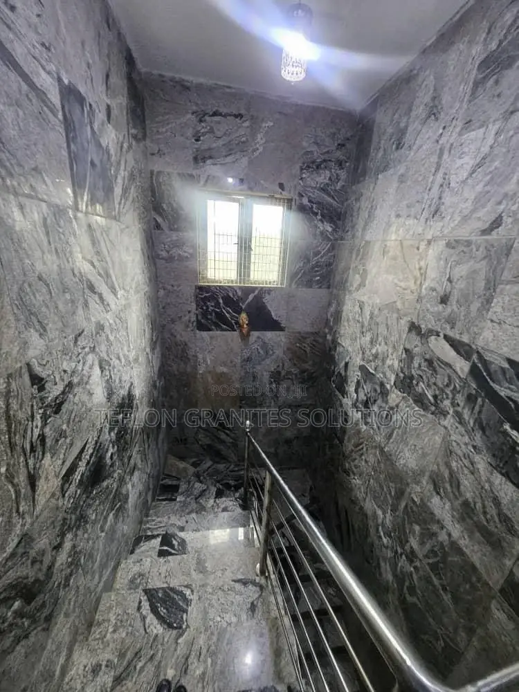 16bdrm Duplex in 7Th Avenue, Gwarinpa for sale in Gwarinpa