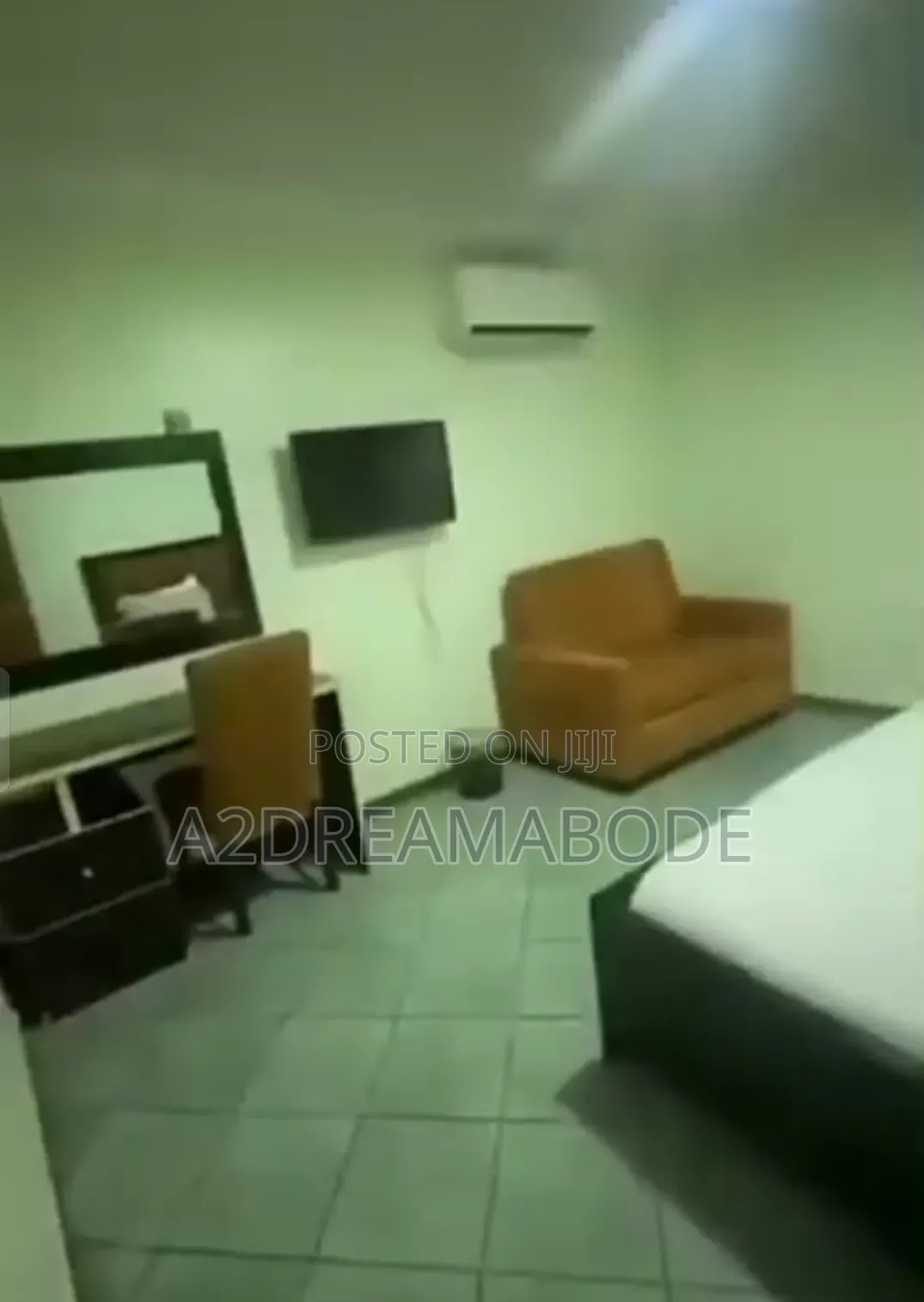11 Rooms Guest House in Adeniyi Jones