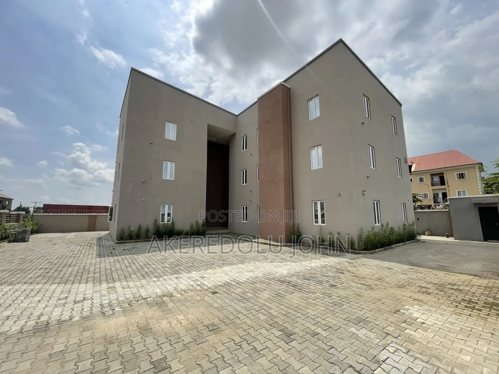 2bdrm Block of Flats in Jahi for sale in Jahi