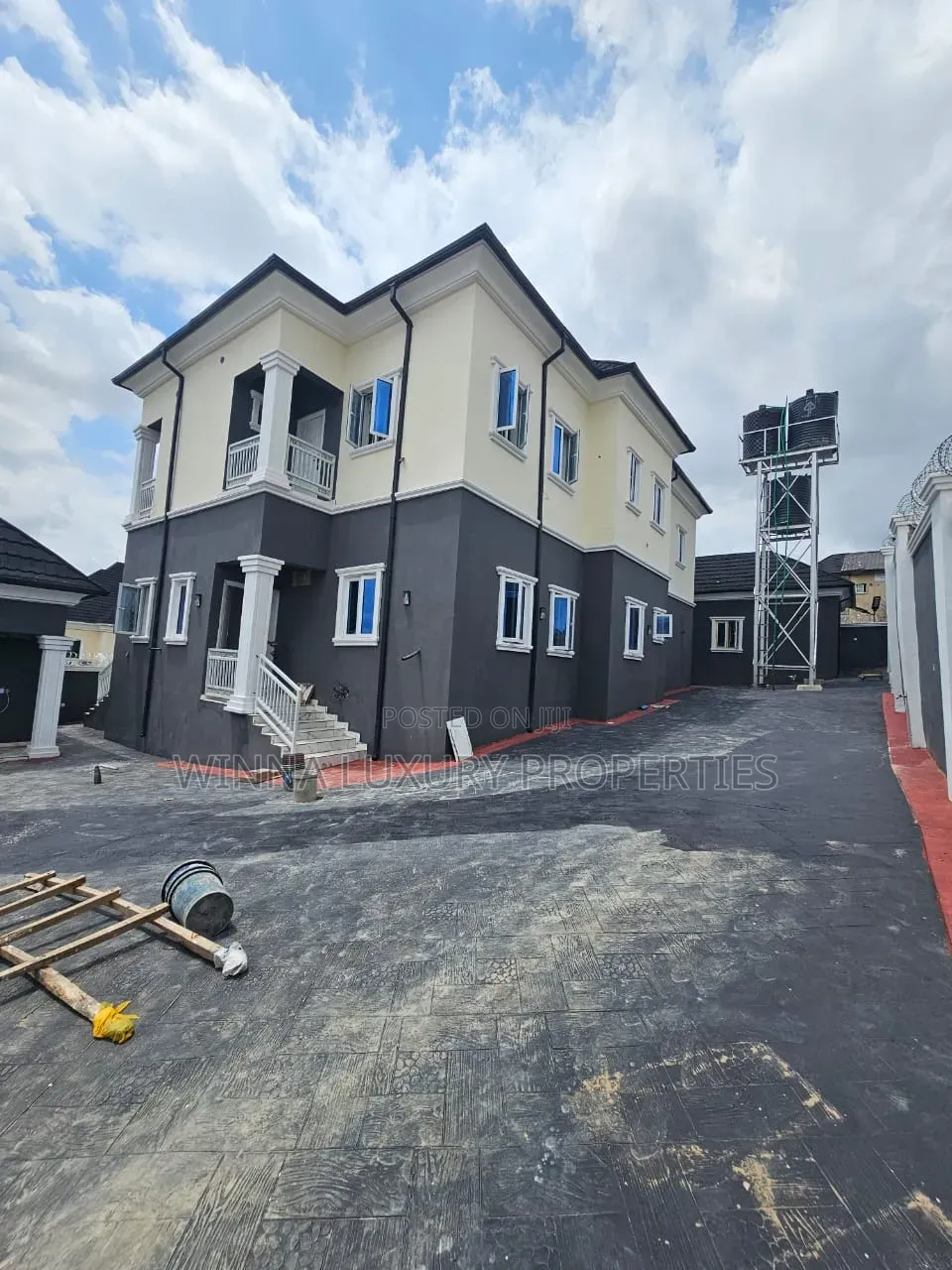 2bdrm Apartment in Along Voice Of, Lugbe District for rent in Lugbe District