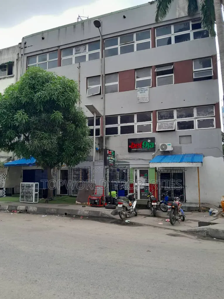 Functional Shopping Complex at Apapa in Liverpool