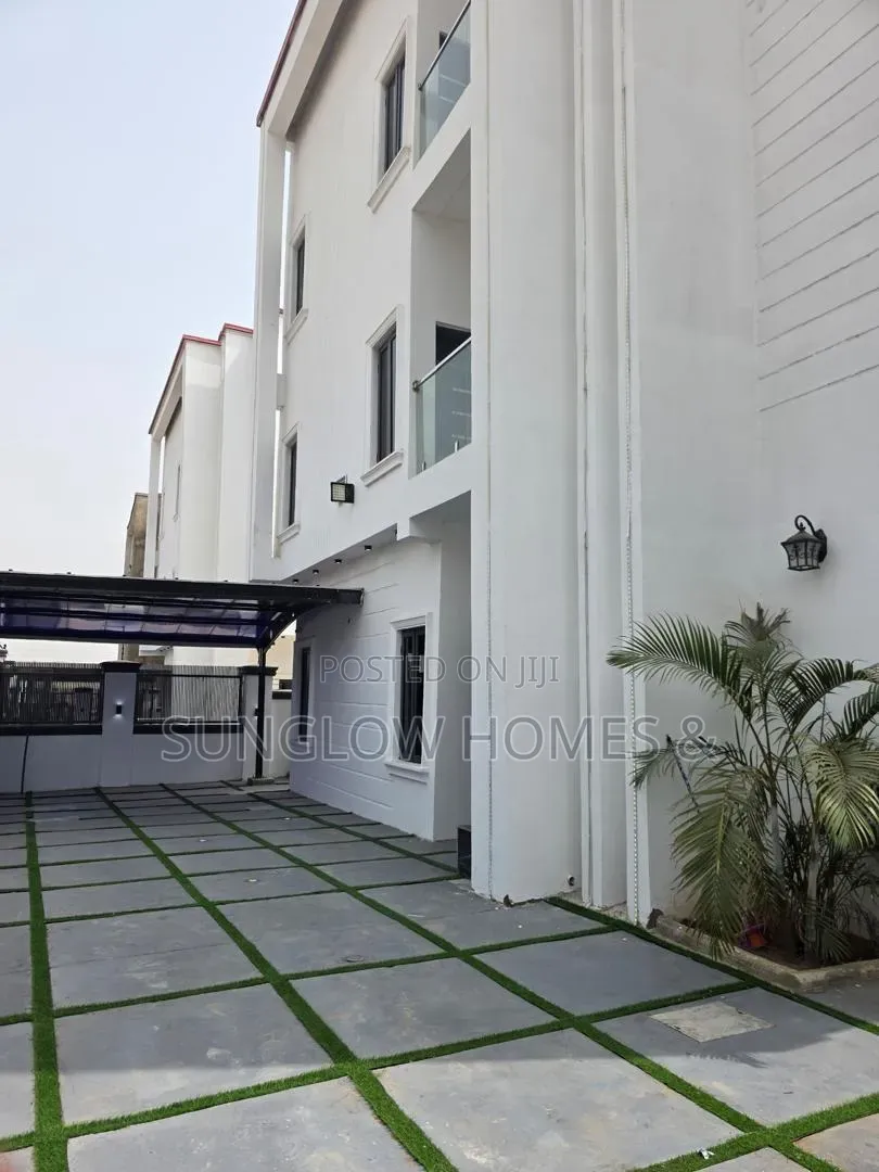 6bdrm Duplex in Marlago City Estate, Karsana for sale in Karsana