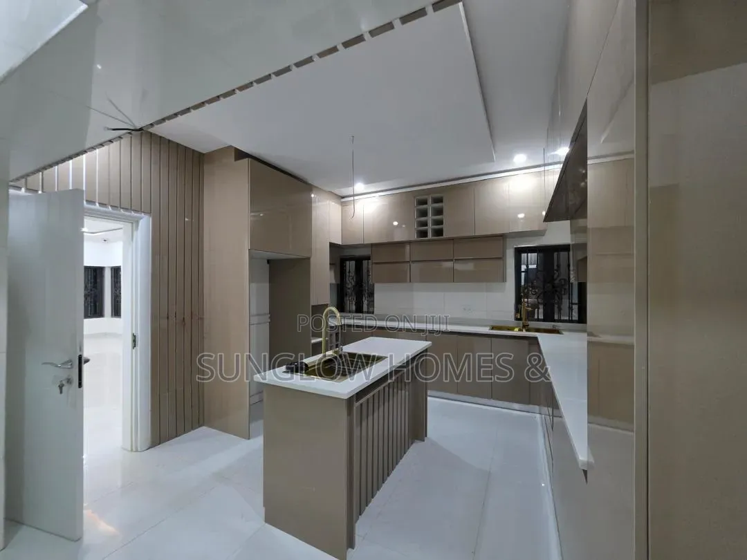 6bdrm Duplex in Marlago City Estate, Karsana for sale in Karsana