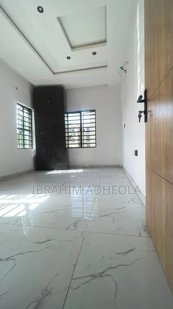 2bdrm Apartment in Yabatech Gra, Abule-Ijesha for rent in Abule-Ijesha