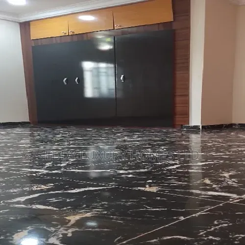 2bdrm Apartment in Abak Rd,Uyo for rent in Uyo