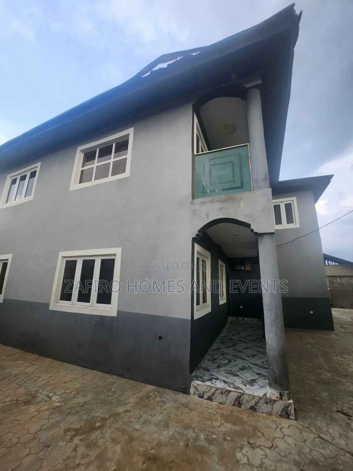 5bdrm Duplex in At Idiomo Barack, Moniya for sale in Moniya