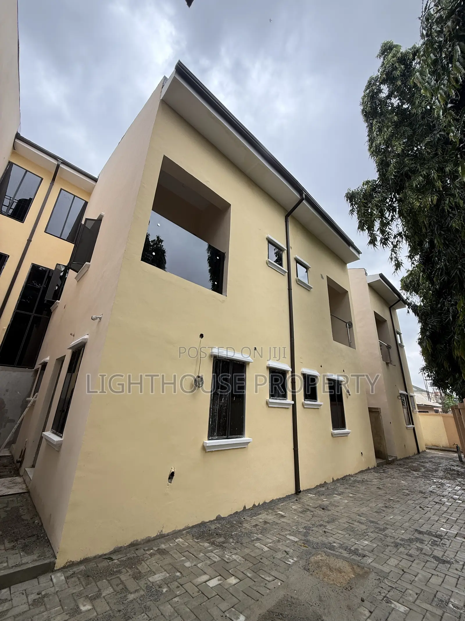 3bdrm Duplex in Gwarinpa for sale in Gwarinpa