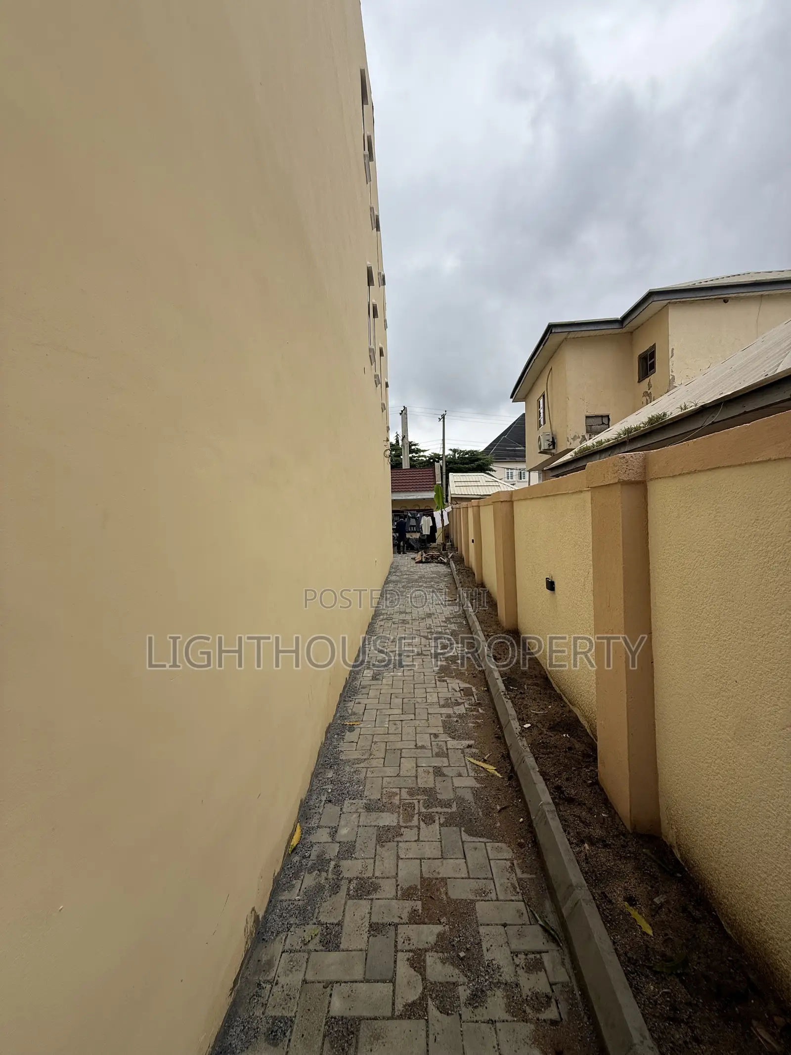 3bdrm Duplex in Gwarinpa for sale in Gwarinpa