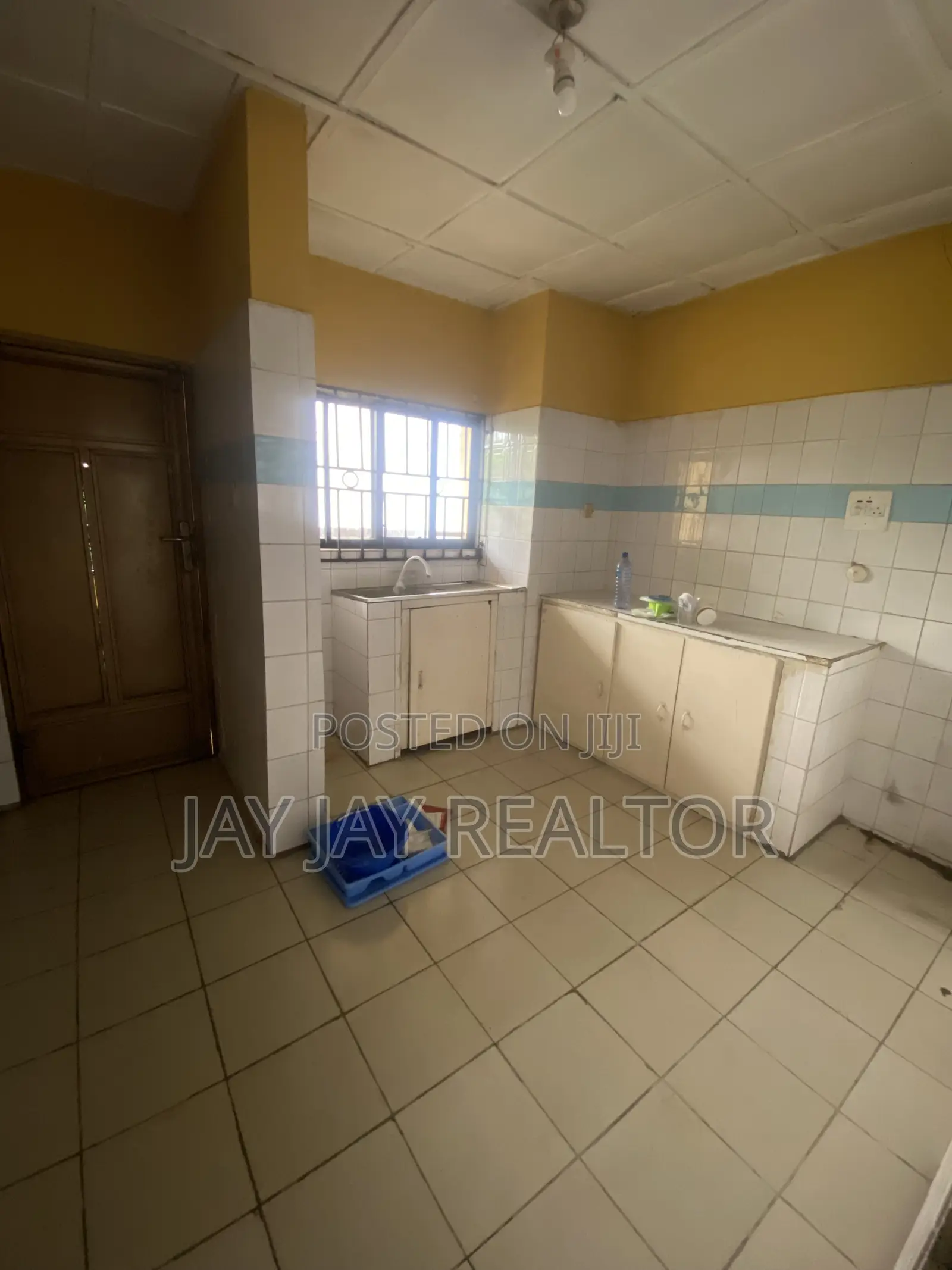 3bdrm Block of Flats in Utako for rent in Utako