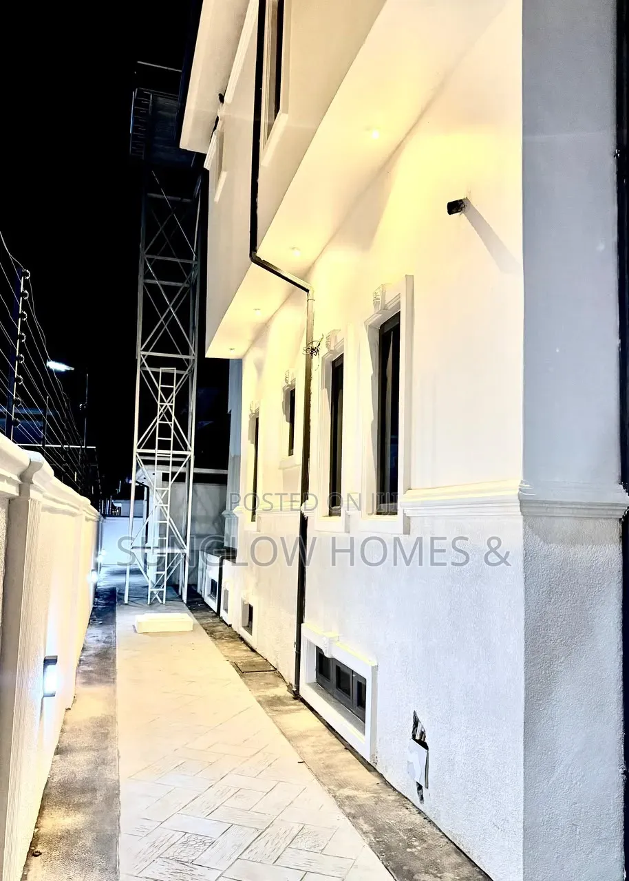 Furnished 7bdrm Duplex in Karsana Efab for sale in Karsana