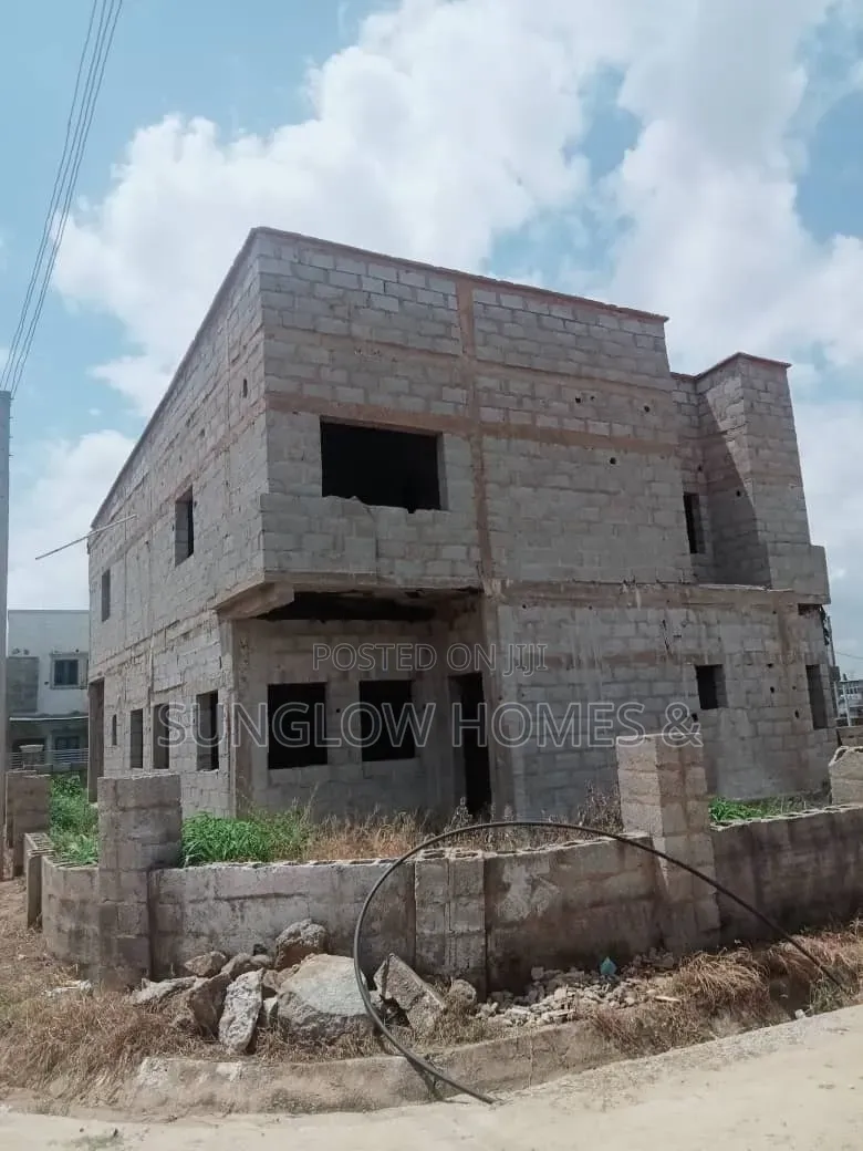4bdrm Duplex in Nut, Sabon Lugbe for sale in Sabon Lugbe