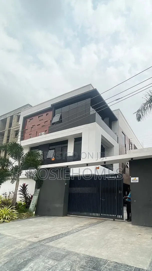 4bdrm Duplex in Lekki Phase 1 for rent in Lekki Phase 1