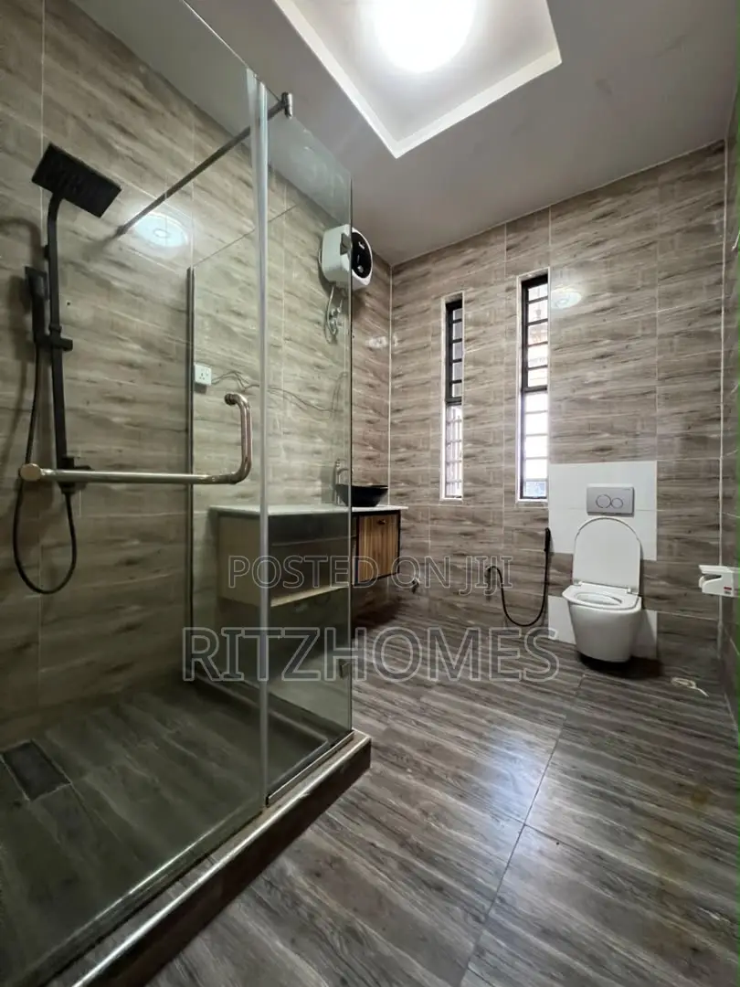 3bdrm Duplex in Off Lekki-Epe Expressway for rent in Off Lekki-Epe Expressway