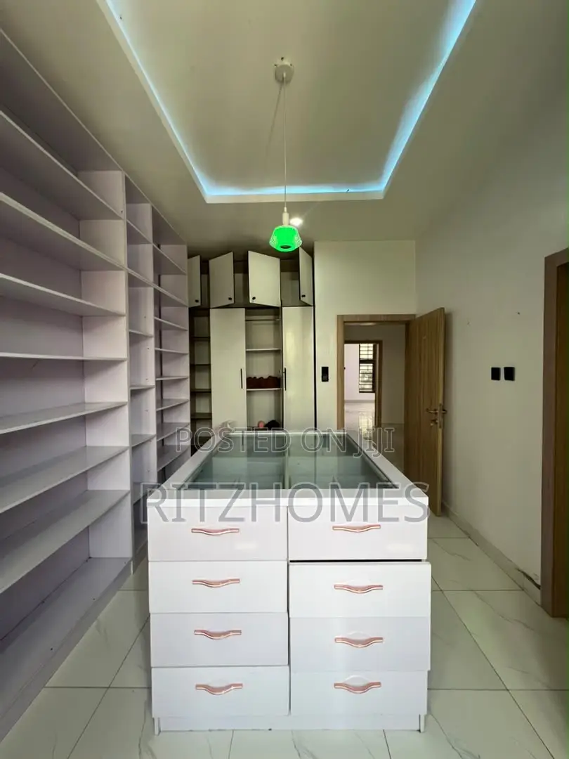 3bdrm Duplex in Off Lekki-Epe Expressway for rent in Off Lekki-Epe Expressway