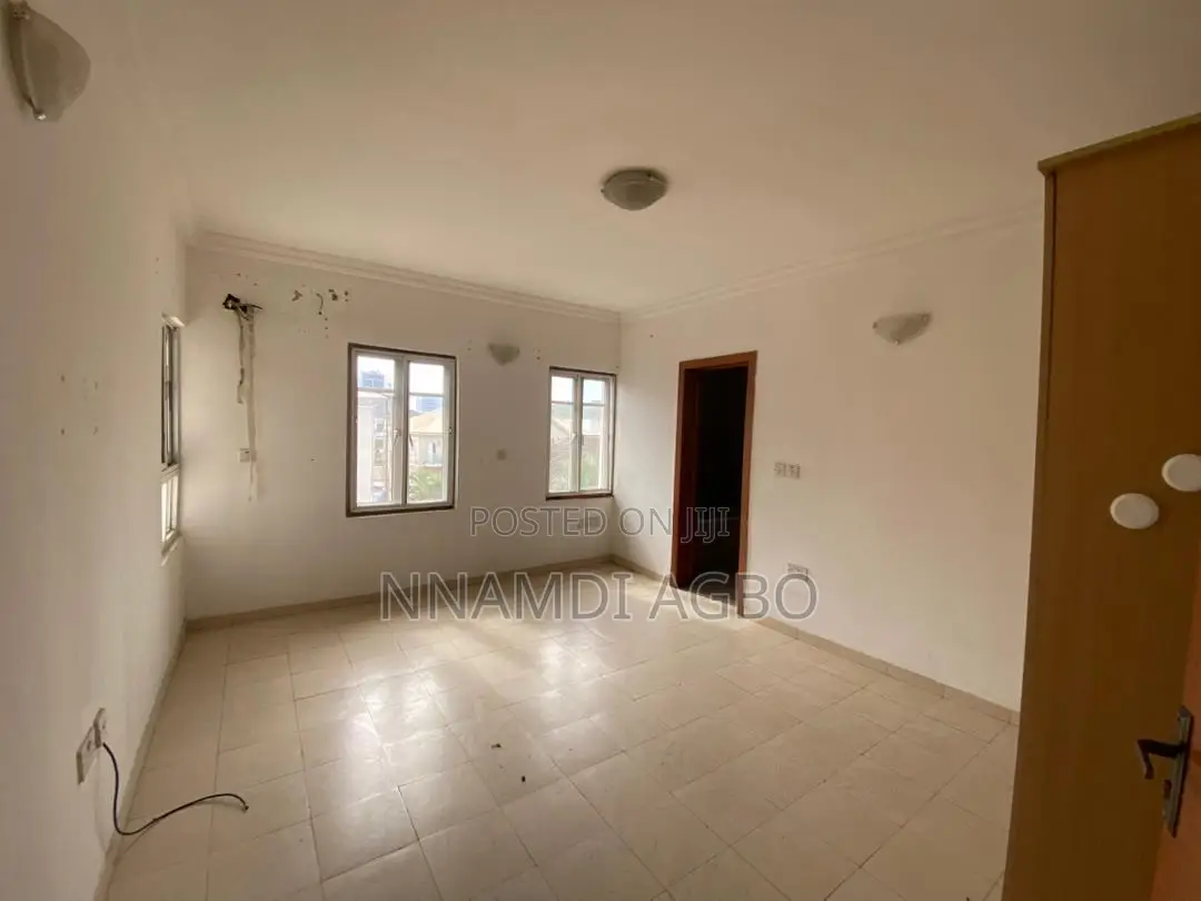 3bdrm Apartment in Victoria Island Extension for sale in Victoria Island Extension