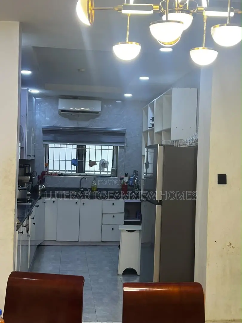 Furnished 5bdrm Duplex in Apo Bridge, Area 1 for rent in Area 1