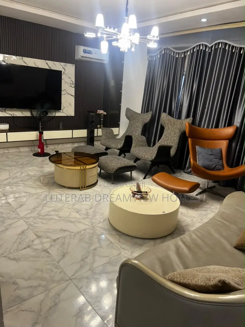 Furnished 5bdrm Duplex in Apo Bridge, Area 1 for rent in Area 1