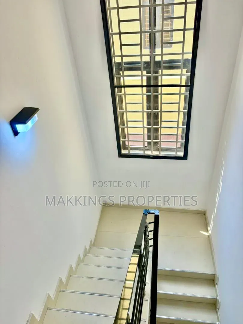 4bdrm Duplex in Abraham Adesanya Estate for rent in Abraham Adesanya Estate
