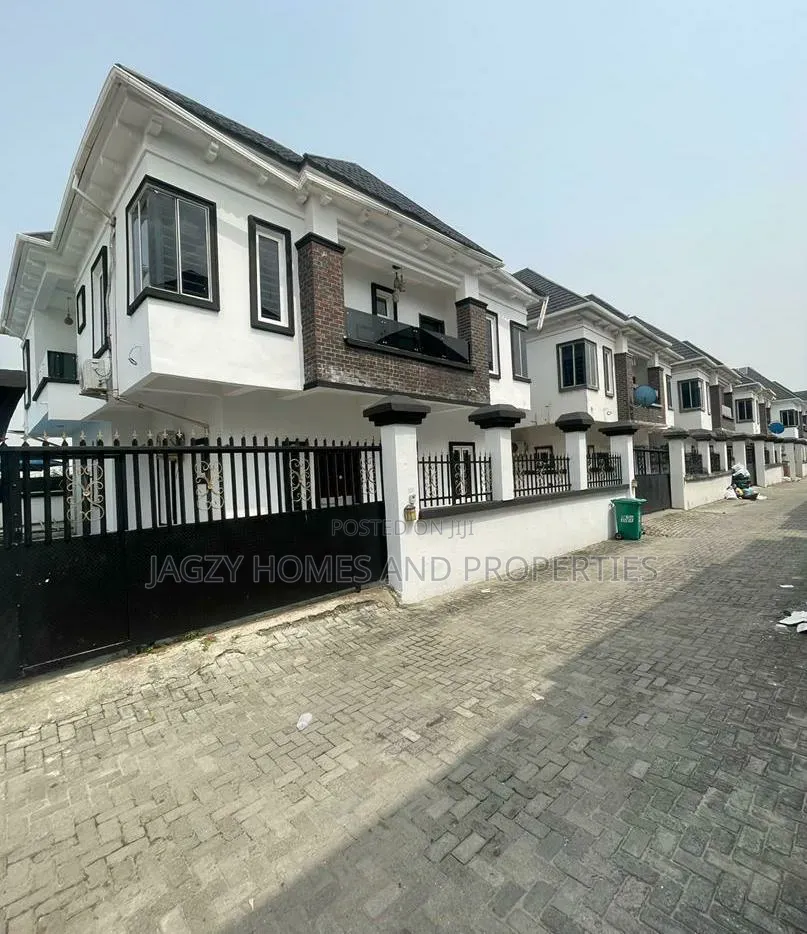 5bdrm Duplex in Regional View Estate, Osapa london for rent in Osapa london