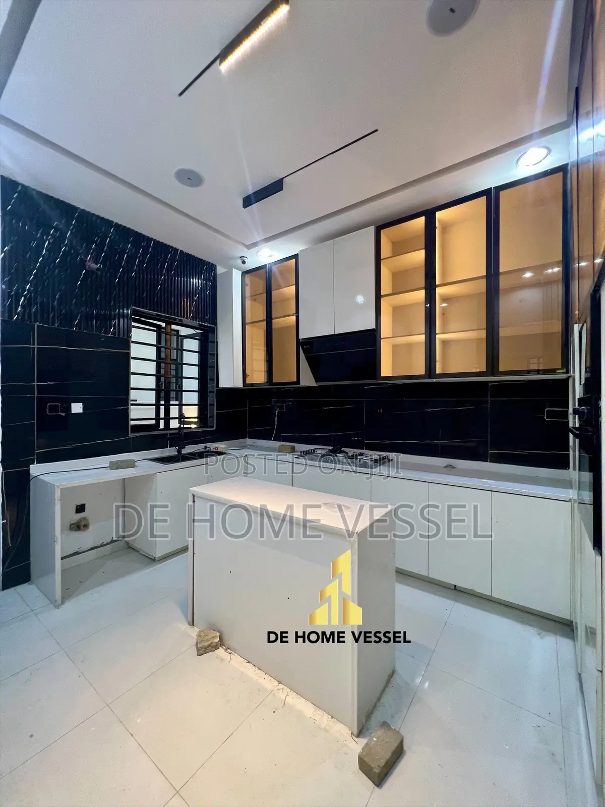 5bdrm Duplex in Lekki for sale in Lekki