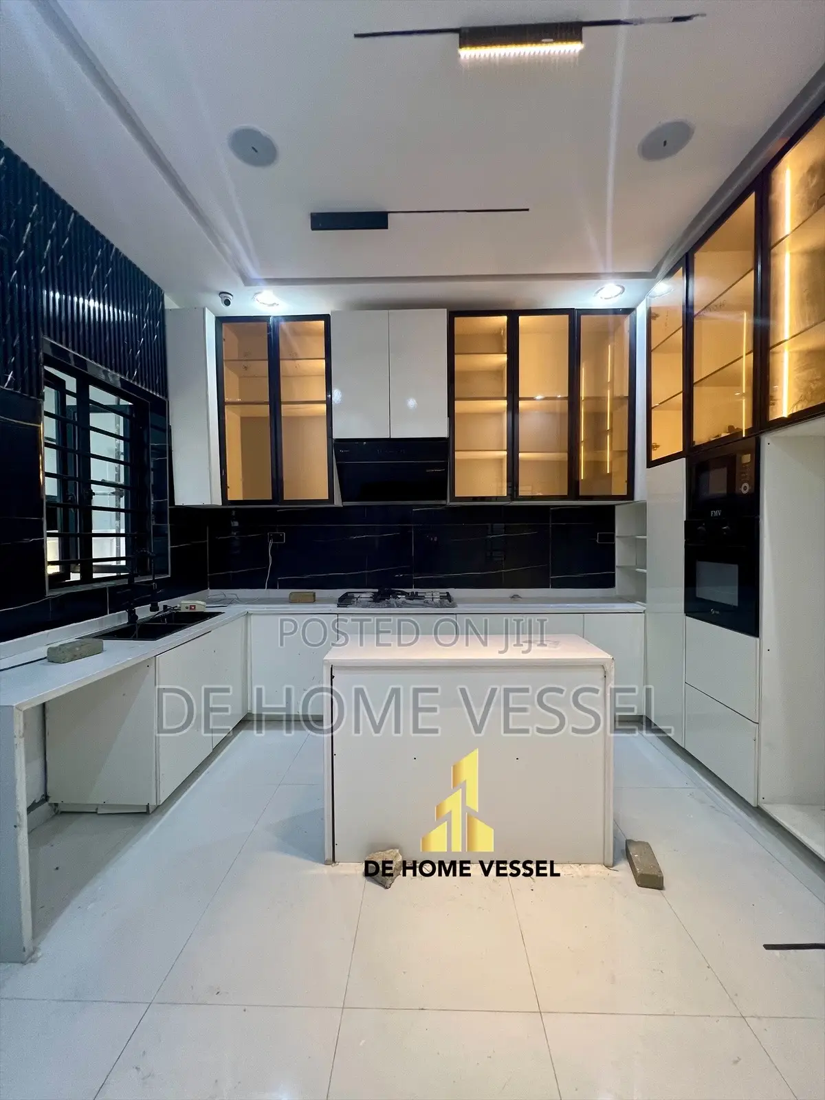5bdrm Duplex in Lekki for sale in Lekki