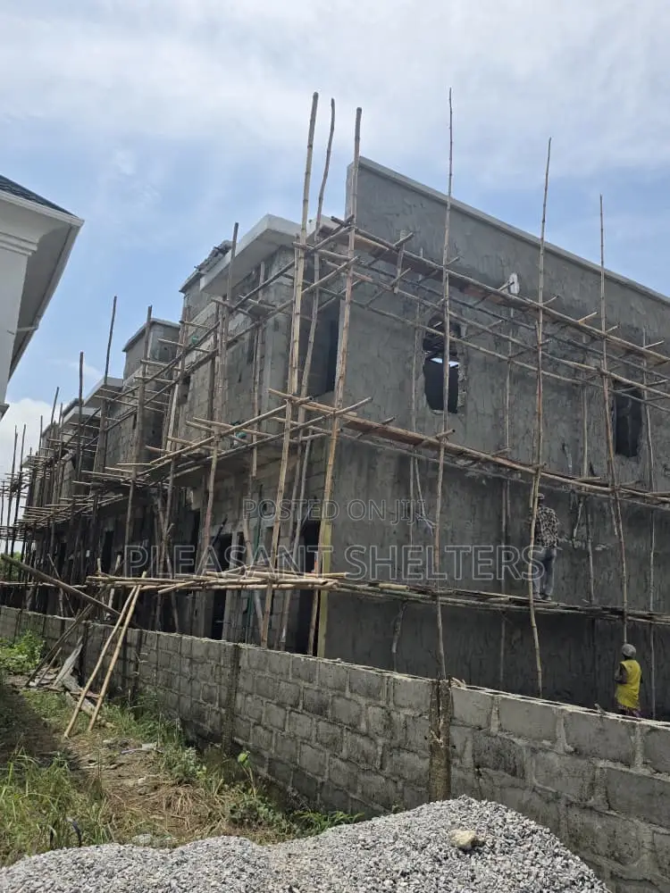 3bdrm Duplex in Dominion Bay, Off Lekki-Epe Expressway for sale in Off Lekki-Epe Expressway