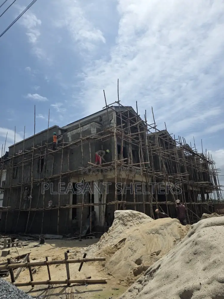 3bdrm Duplex in Dominion Bay, Off Lekki-Epe Expressway for sale in Off Lekki-Epe Expressway