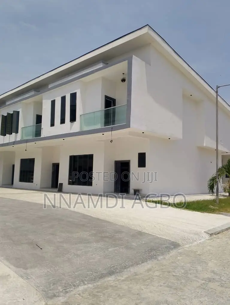 4bdrm Duplex in Abraham Adesanya Estate for rent in Abraham Adesanya Estate