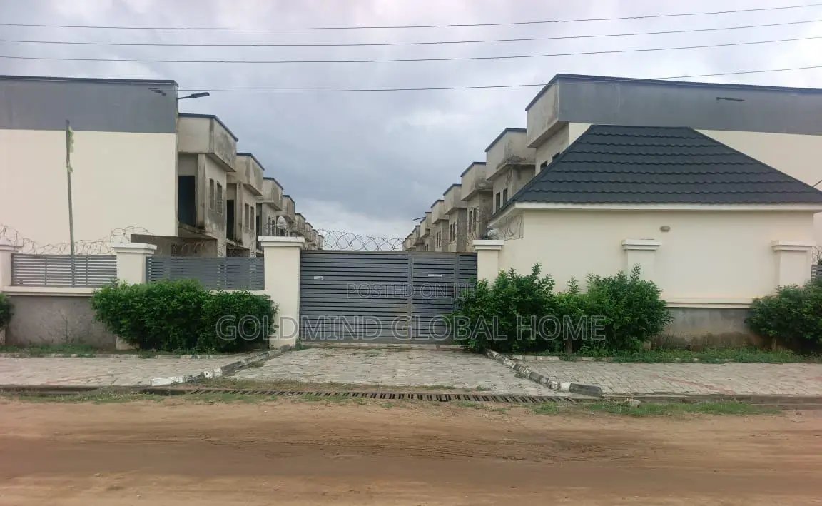 3bdrm Duplex in Lugbe District., FHA for sale in FHA