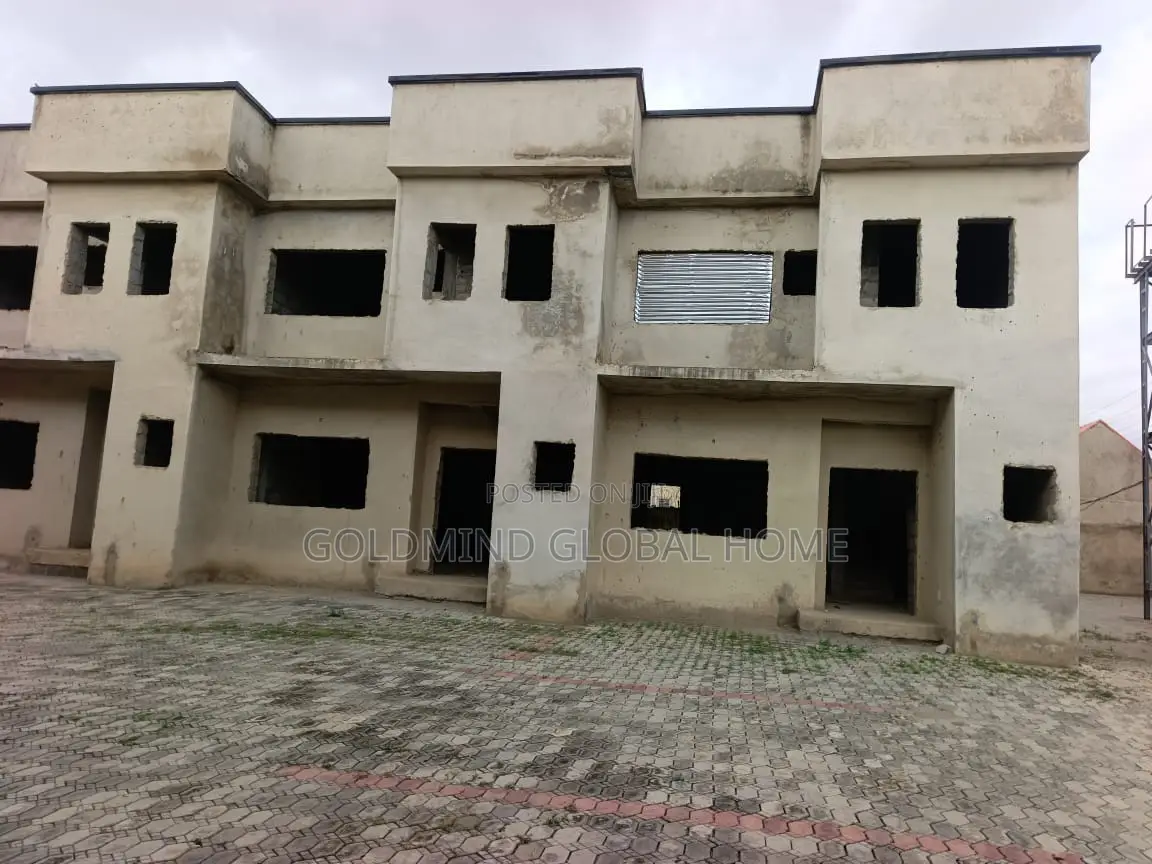 3bdrm Duplex in Lugbe District., FHA for sale in FHA